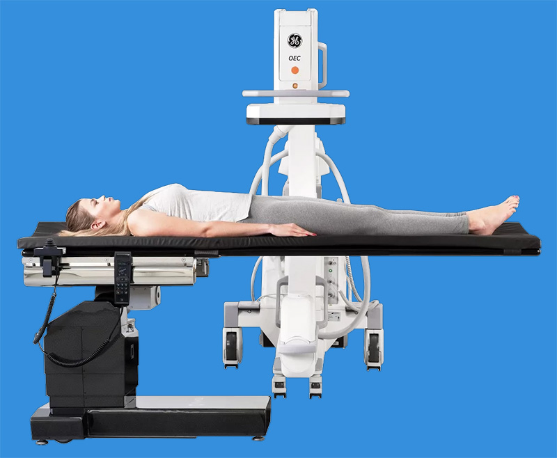 операционный стол SU-07 FAMED визуализация под контролем С-дуги