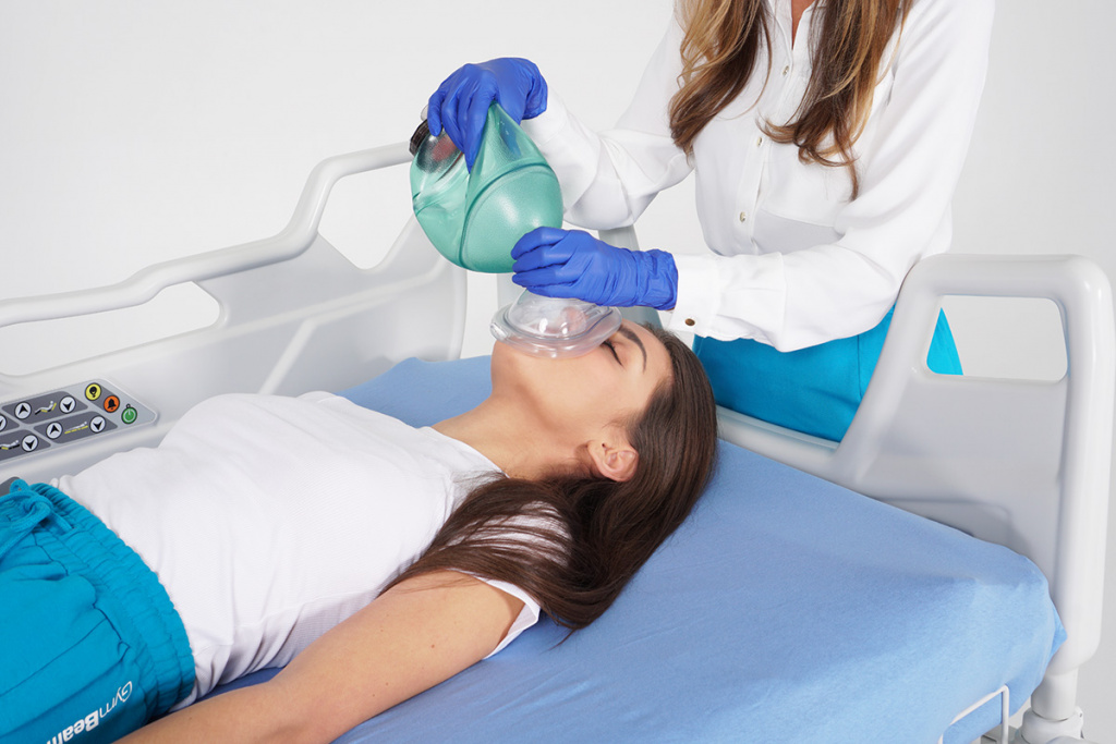 Свободный доступ к пациенту со стороны головного торца в экстренных случаях