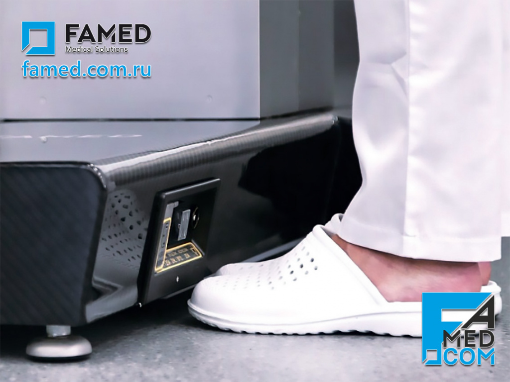 Сверхнизкопрофильное основание операционного стола Famed OPTIMA с профилирование для ног хирургов для максимально близкого доступа к операционному полю